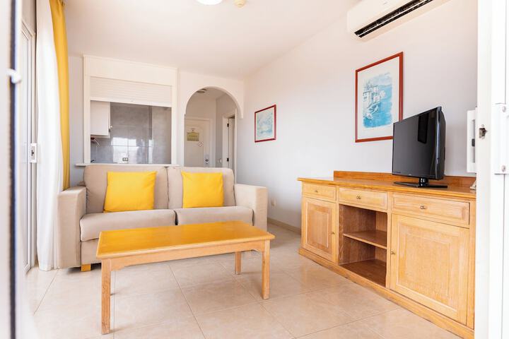 Room 7 of 46