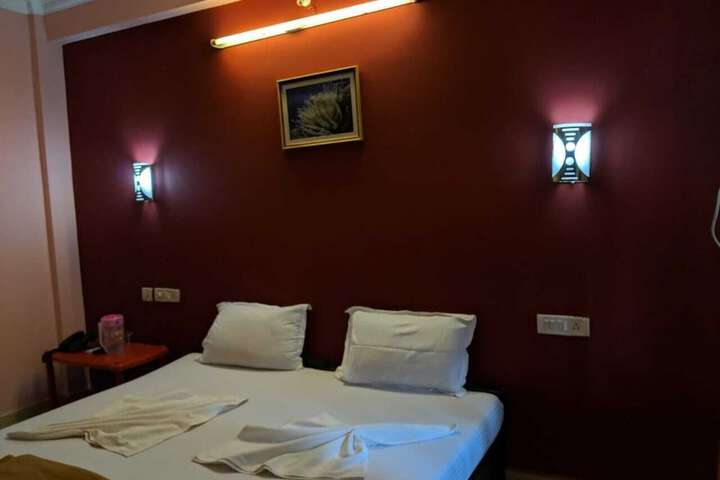 Room 9 of 29