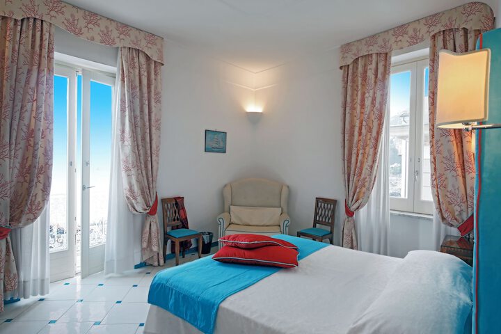 Room 15 of 81