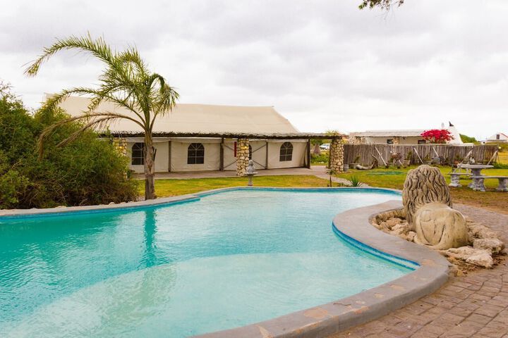 Pool 18 of 43