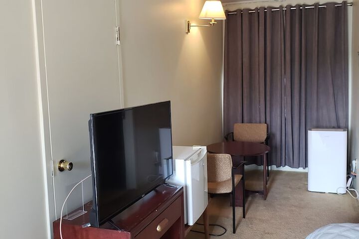 Room 13 of 56