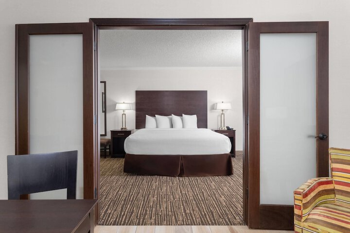 Room 20 of 64