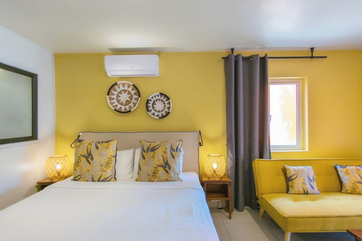 Room 10 of 35