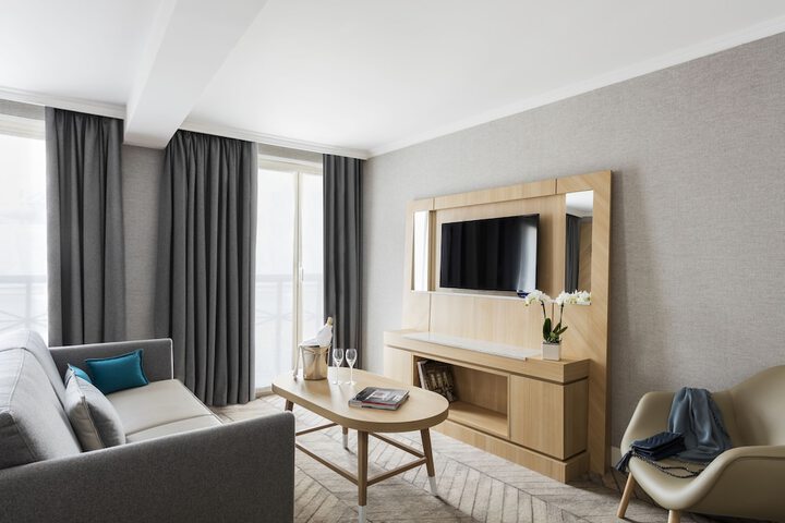 Room 13 of 29
