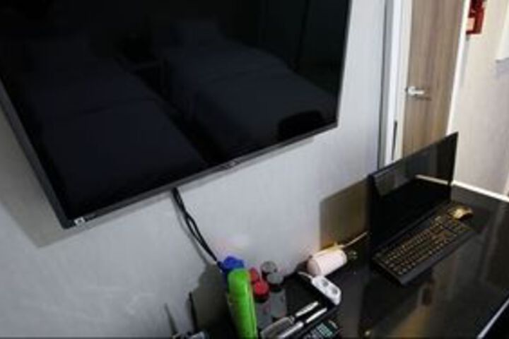 Room 35 of 44