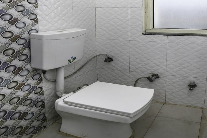 Room 18 of 18