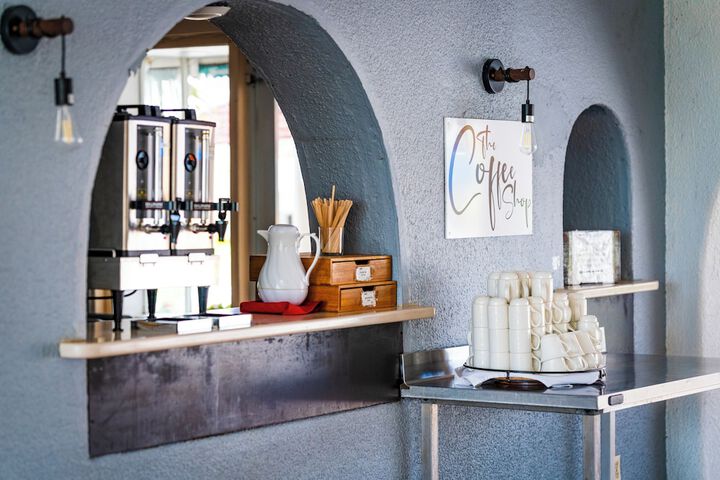 Breakfast/Coffee Service 79 of 116