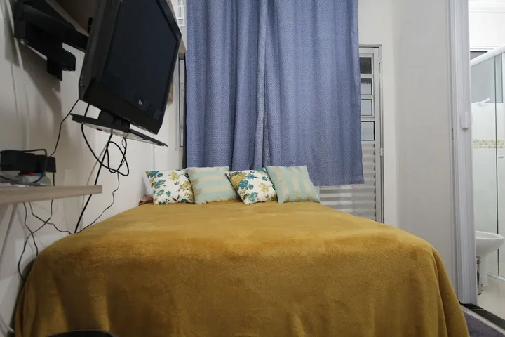 Room 2 of 13