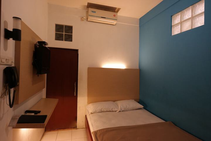 Room 4 of 23