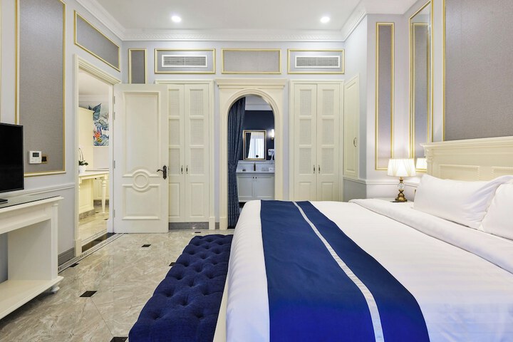 Room 56 of 195