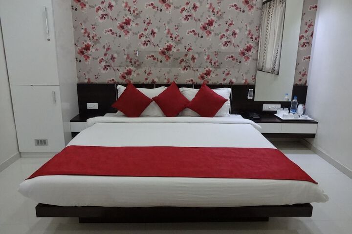 Room 28 of 51