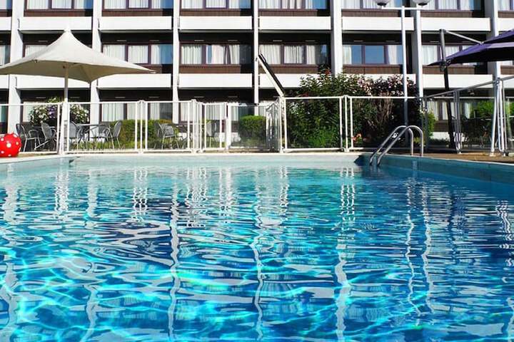 Pools & Facilities