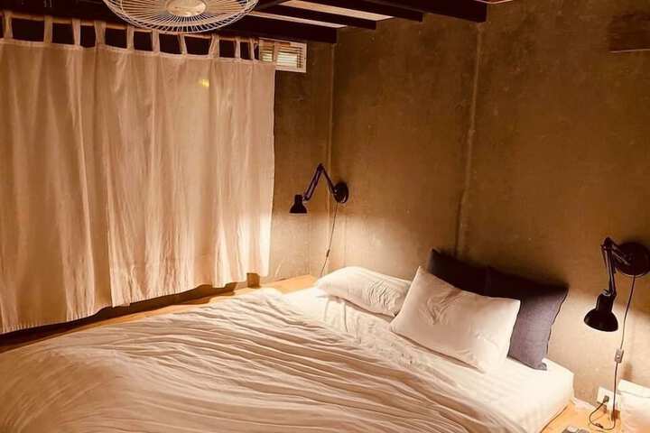 Room 25 of 73