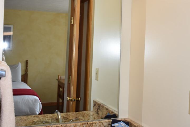 Room 25 of 54