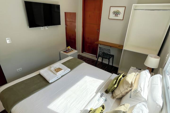 Room 18 of 46