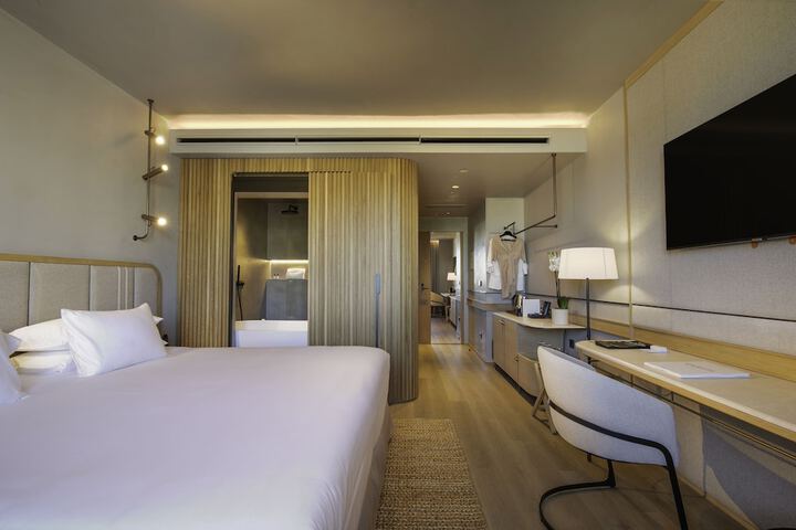Room 17 of 114