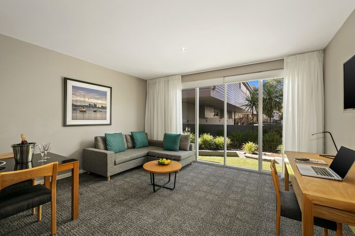 Room 5 of 44