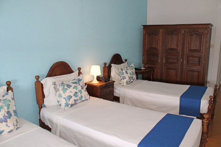 Room 10 of 74