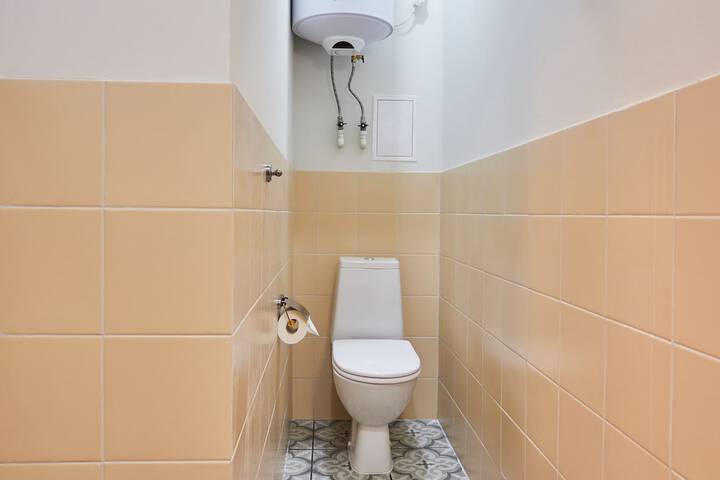 Room 14 of 18