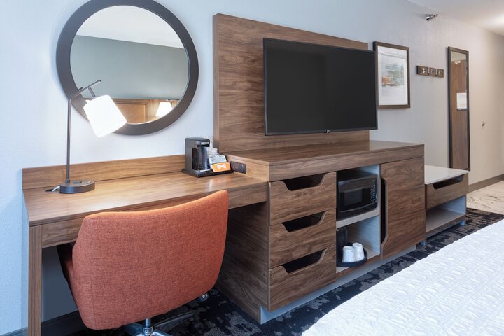 Room 6 of 26