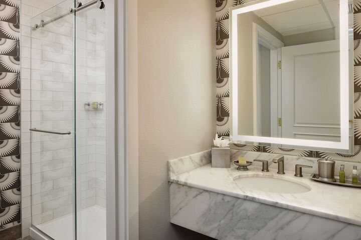 Bathroom shower