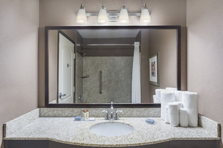 Bathroom sink