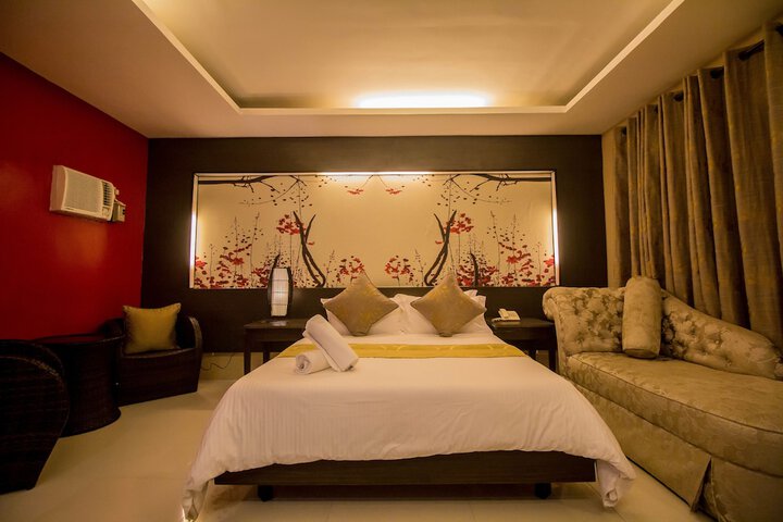 Room 18 of 36