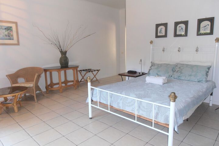 Room 3 of 35