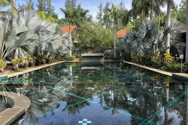 Pool 50 of 149