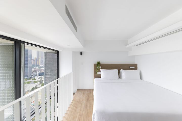 Room 26 of 57