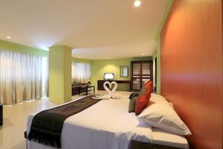 Room 36 of 103