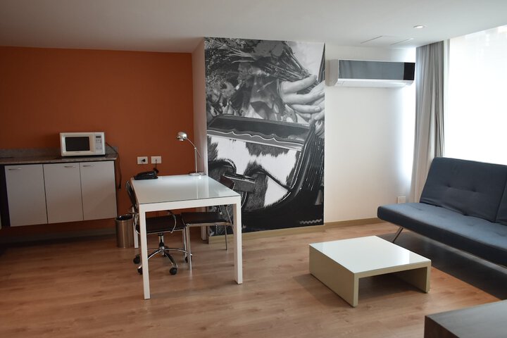Room 10 of 89