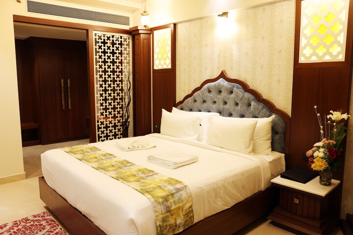 Room 36 of 70