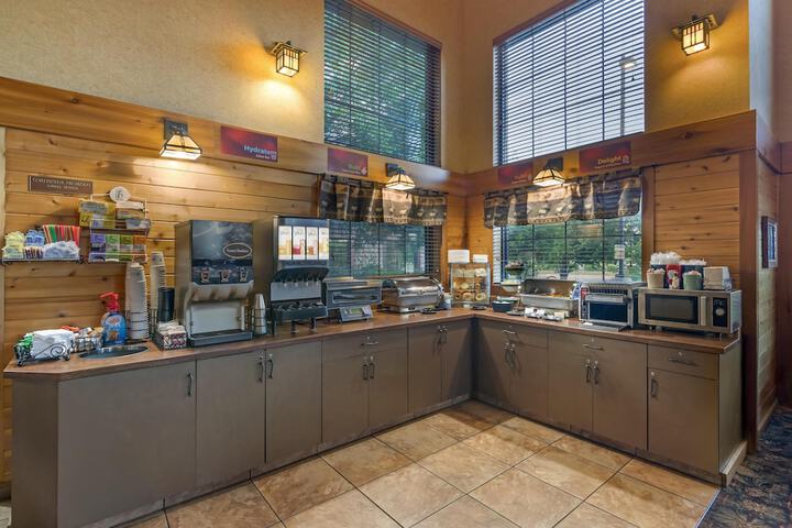 Breakfast area
