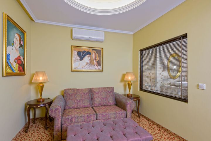 Room 29 of 120