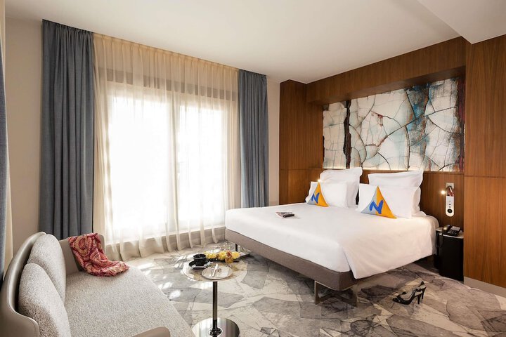 Room 92 of 315