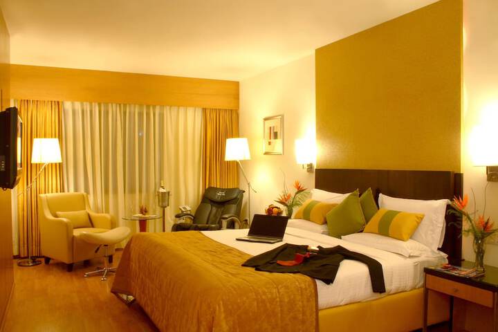 Room 6 of 30