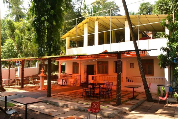 Baga Paradise Hotel