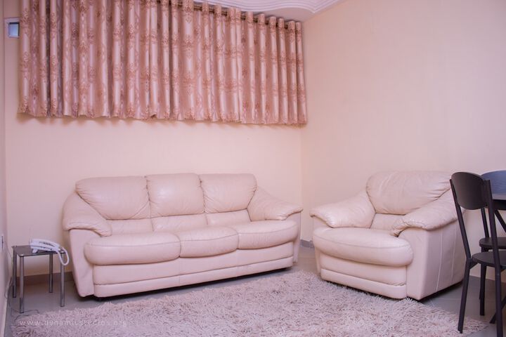 Room 11 of 21