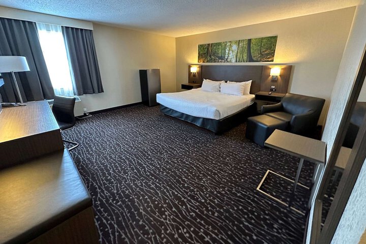 Room 5 of 49