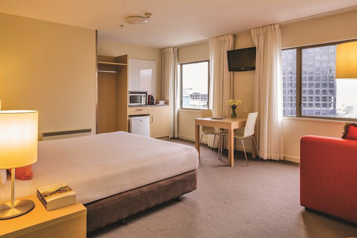 Room 7 of 27