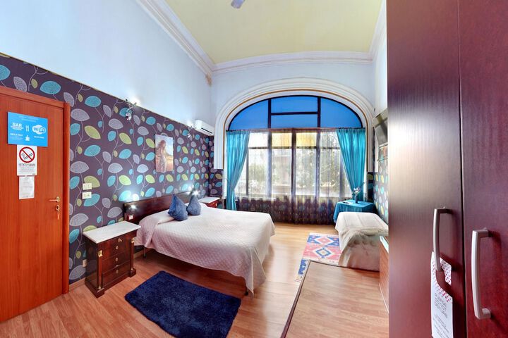 Room 15 of 81