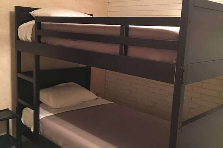 Room 3 of 27