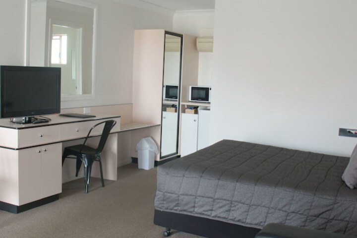 Room 15 of 35