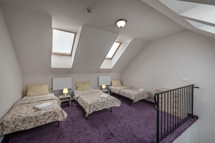 Room 6 of 41