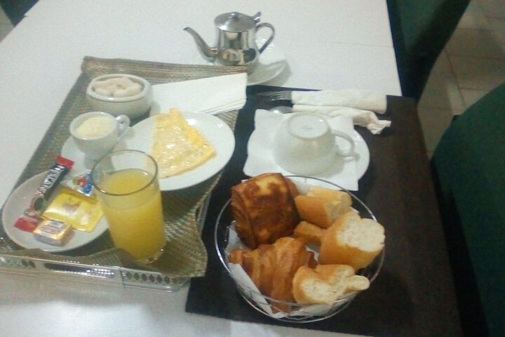 Breakfast/Coffee Service 107 of 130
