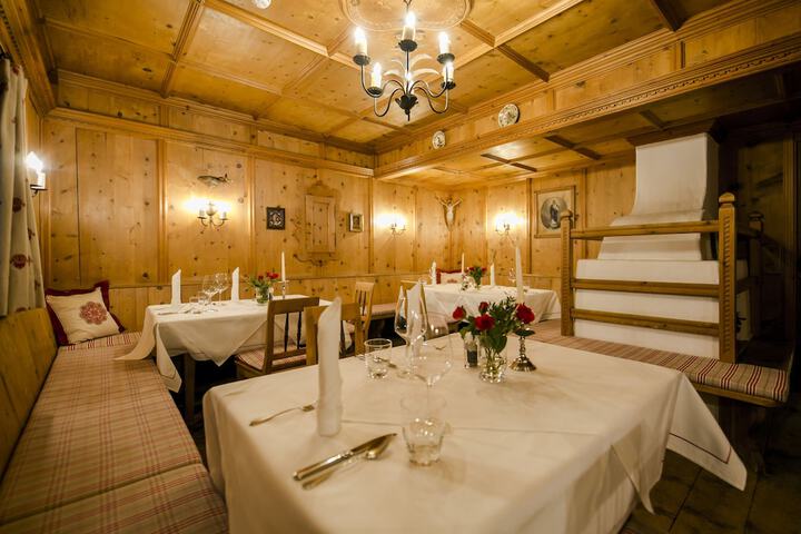 Dining 87 of 136