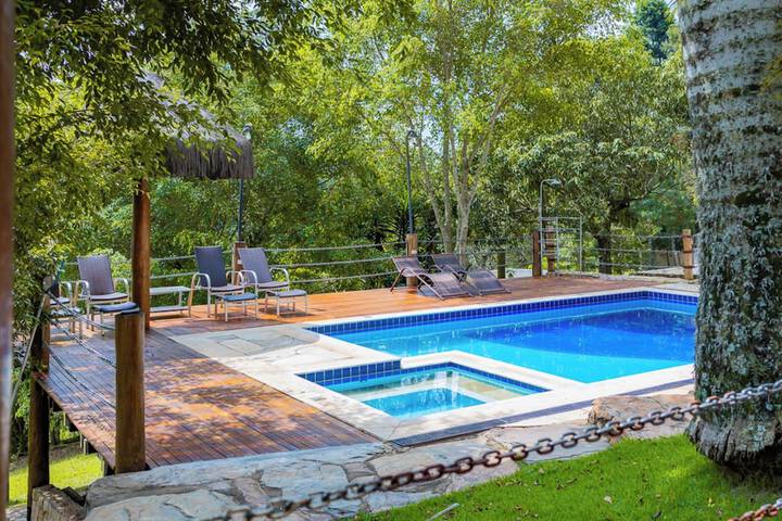 Pool 200 of 314