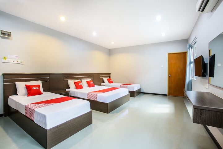 Room 12 of 24