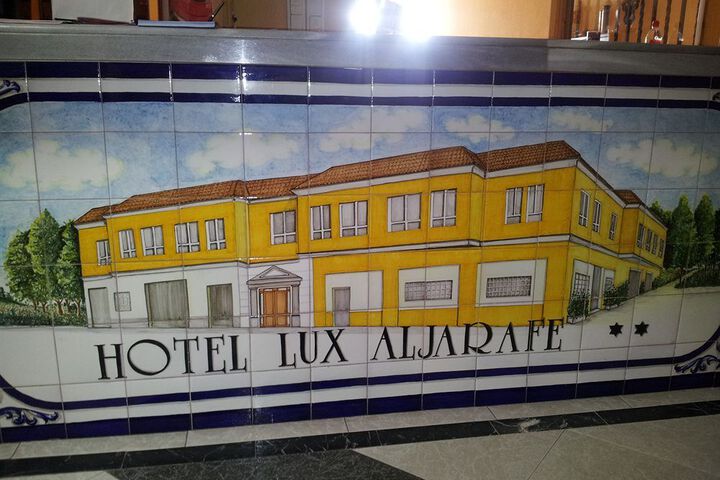 HOTEL LUX ALJARAFE